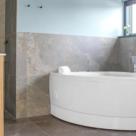 Nyaraló Cozy In With Sauna *